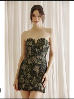 Strapless Floral Jacquard Mini Dress - Golden Pattern on Black